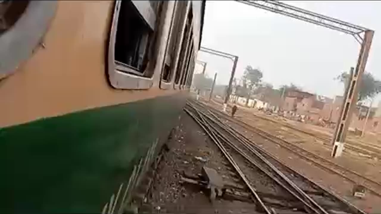 Karakoram Express Fastest Train Journey from Lahore to Faisalabad,Karakoram Exp Economy Class Travel