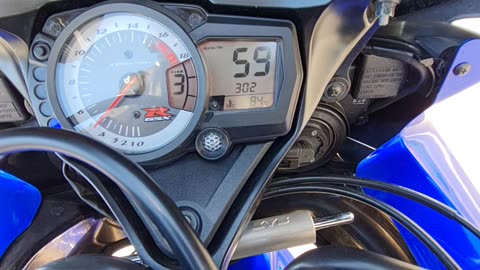 Cruising on the gixxer
