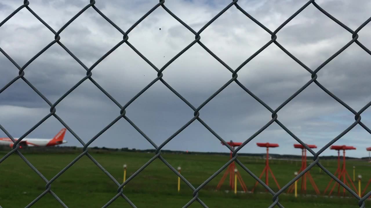 Loganair taking off, EasyJet landing (Inverness Airport, Dalcross)