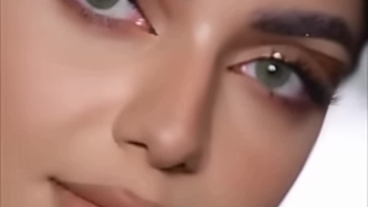 Latest Fashioned Makeup Look Tutorial
