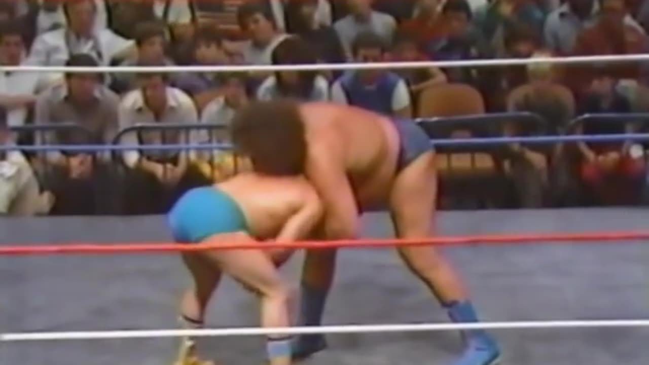 Andre the Giant vs The Iron Sheik