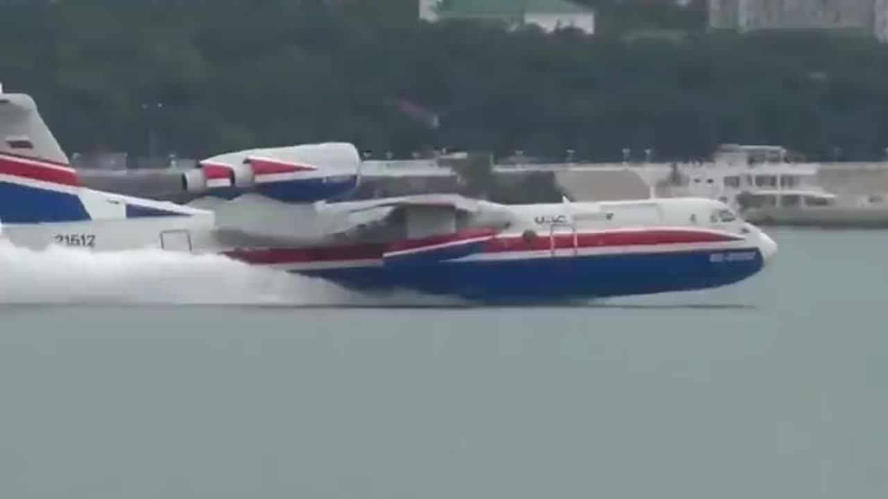 WOW! Russian amphibious Beriev Be-200 Altair