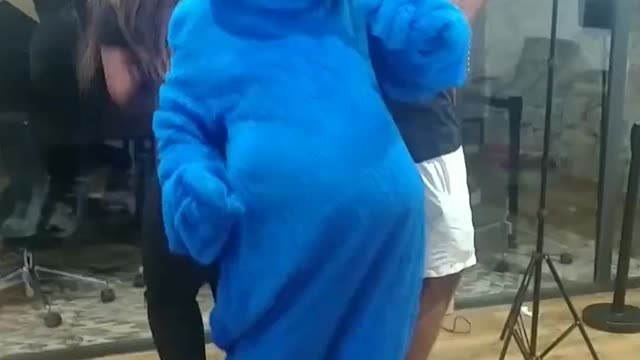 Houston mascot party character cookie monster dances at birthday in spring branch on 360 camera