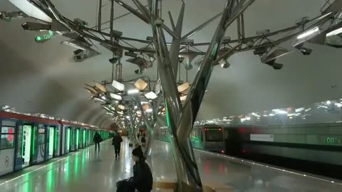 Тропарёво (Troparevo) station.