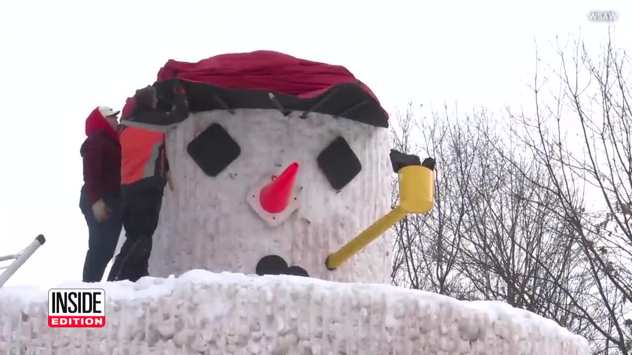 40-Foot-Tall Snowman Greets Winter Visitors to Town