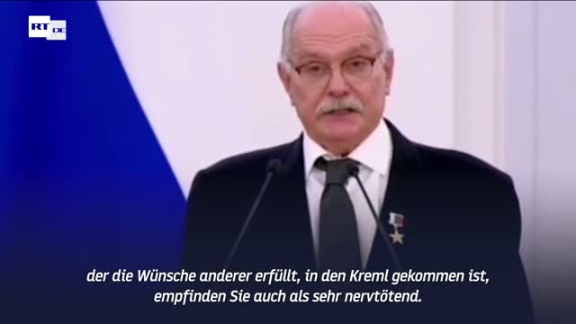 Michalkow erklärt Putin, warum er für den Westen "nervtötend" ist