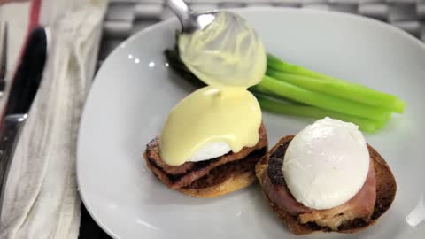 1-minute Hollandaise