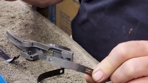 Replacing a Broken Trigger Spring (Browning A5)