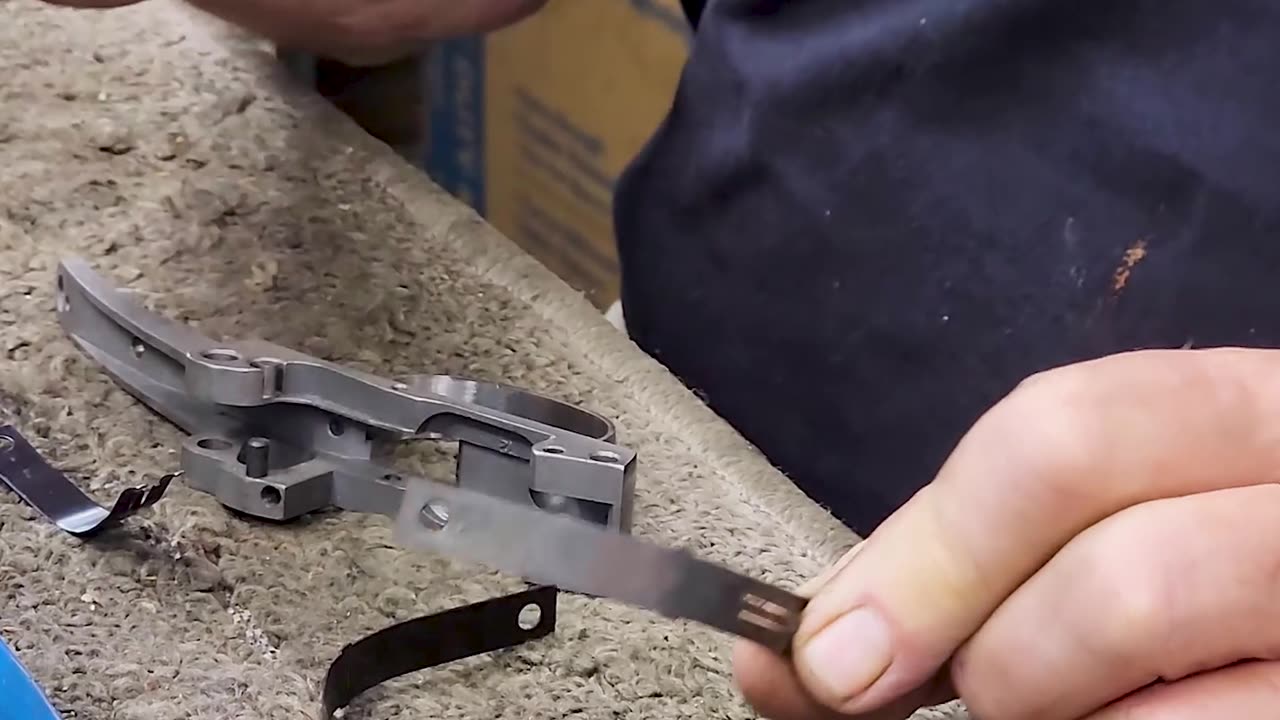 Replacing a Broken Trigger Spring (Browning A5)