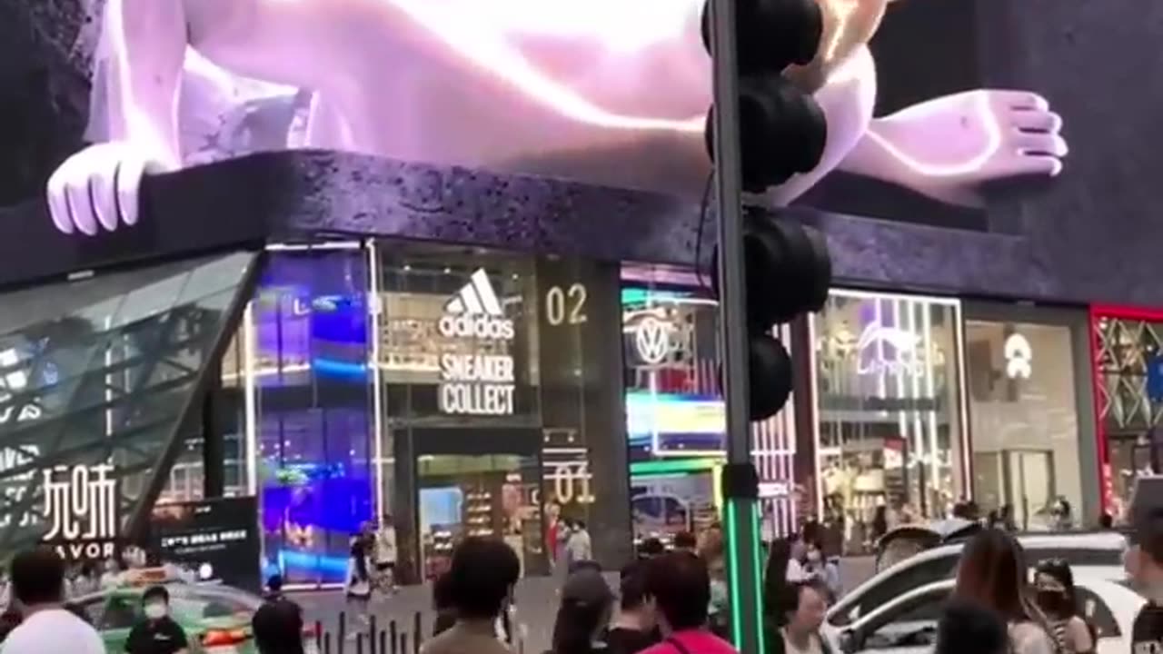 Spooky_3D_billboard_in_china_🤯_#shorts_#china(720p)