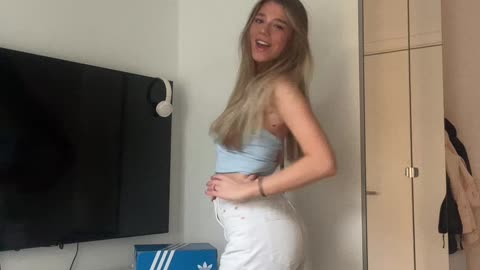750Kicks How To Style: Adidas Campus 00s Ambient Sky with @Ellavanderelst - Style Outfits Kicks Fall