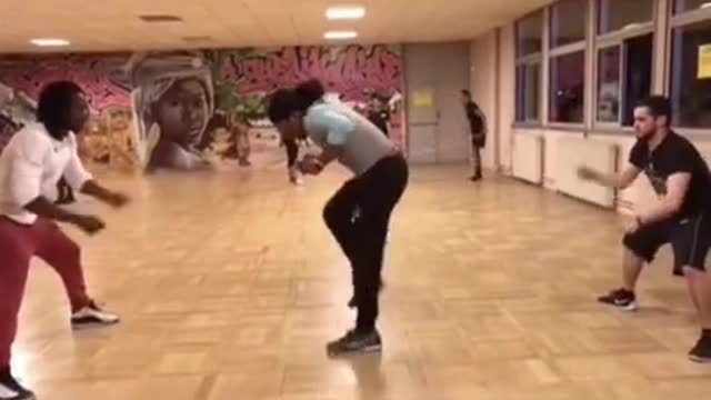 Guy Jumps Rapidly While Doing Double Dutch