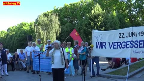 Deutscher Fascho-Regime-Richter verurteilt Friedensaktivist für diese Rede!!!