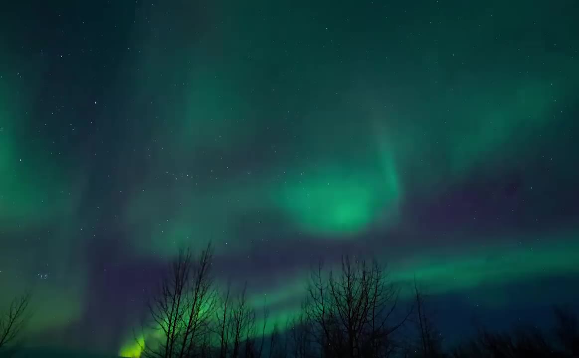 Brilliant Time-Lapse of Alaska’s Northern Lights | Short Film Showcase