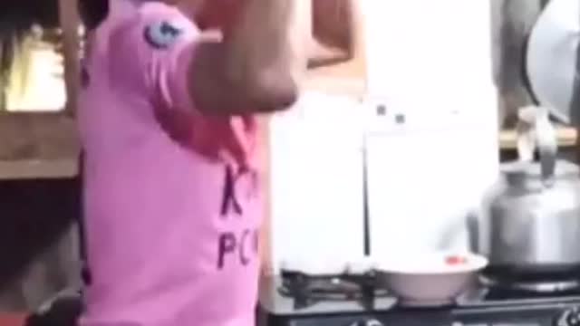 The guy scared by ghosts looks so funny