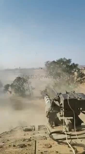 IDF Firing at Militants