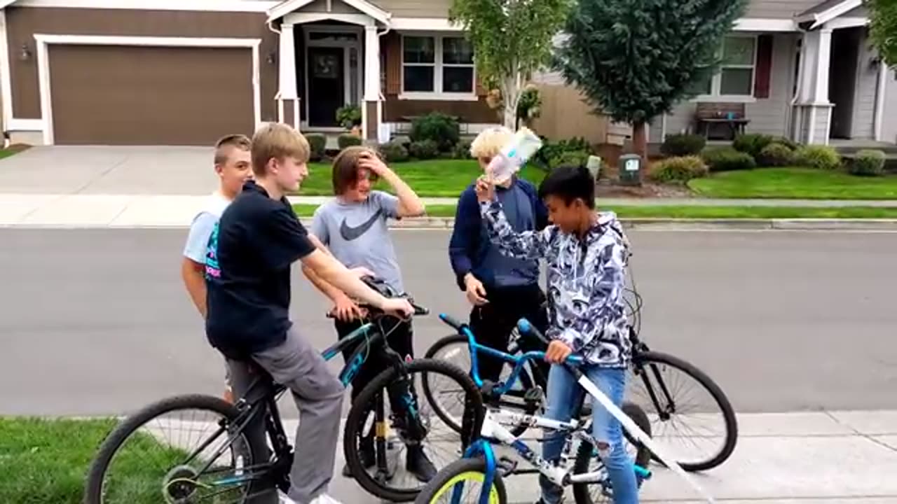 How American boys are playing with their neighbourhoods they are enjoying and