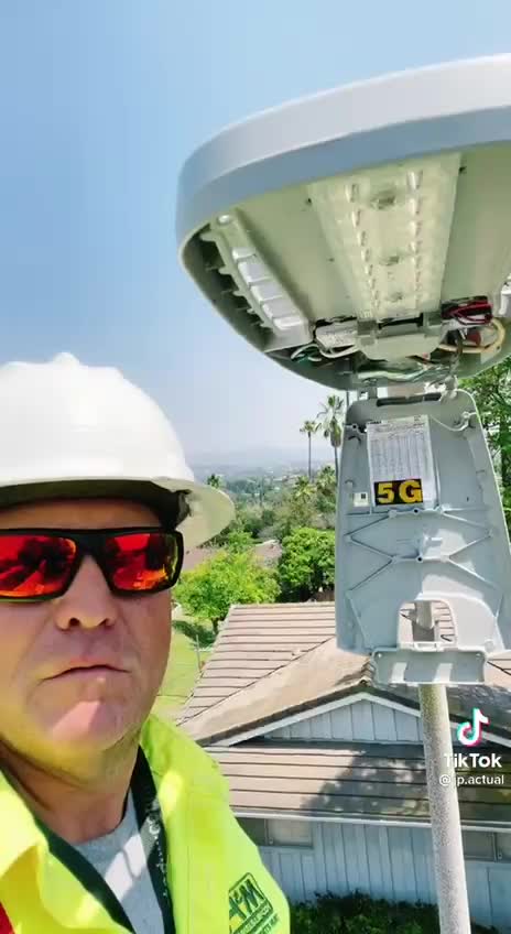 COVID 5G LED street lights