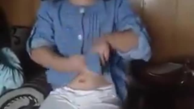 Pashton Child singing Afghani Jalebi Mashooq Farebi