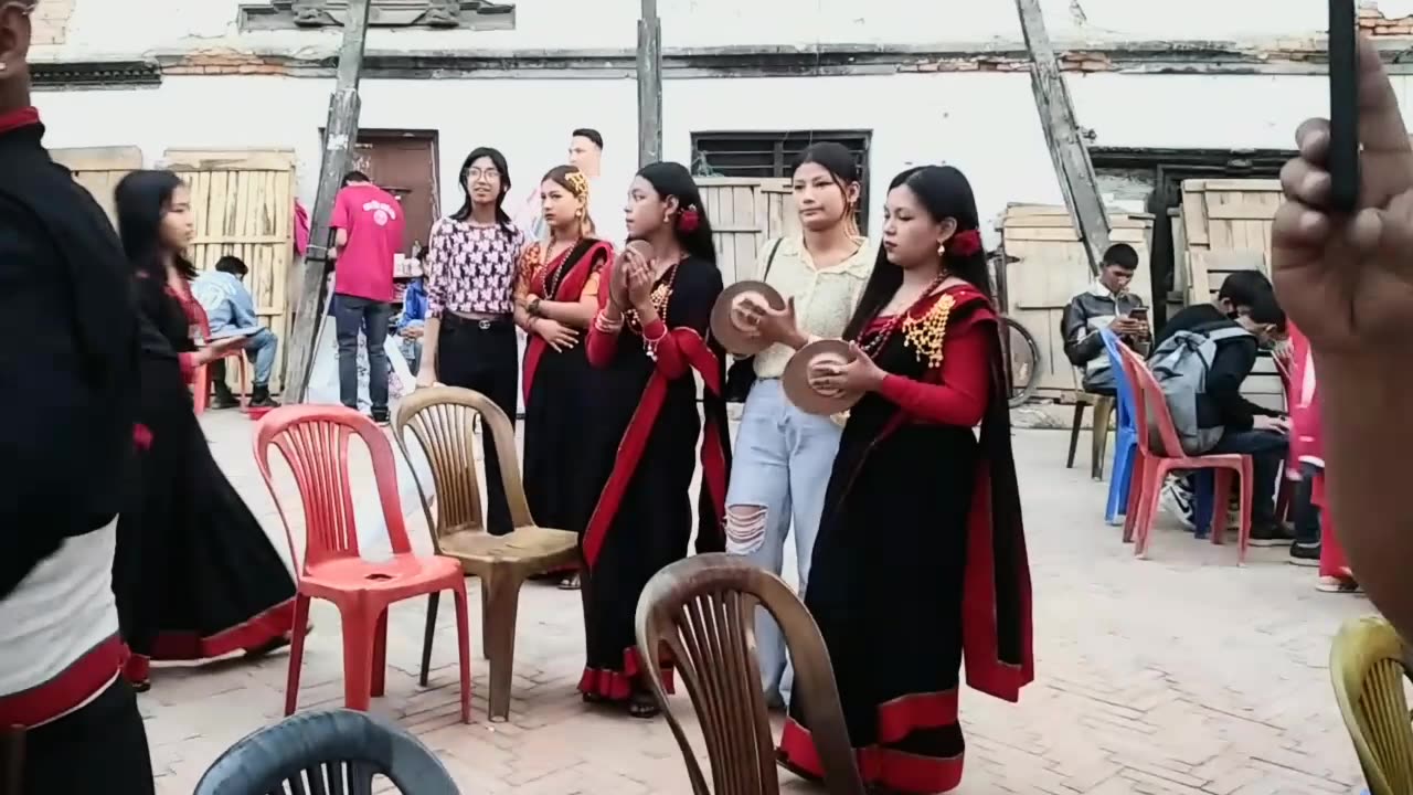 Amazing traditional instrument play in Nepal😱🇳🇵💃🕺