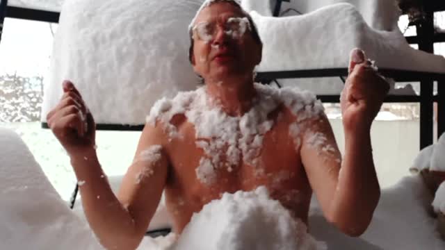 Winter is wonderful Guy dans la neige 26 janvier 2023