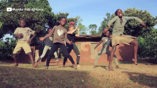 Masaka Kids Africana Dancing Joy Of Togetherness ft 3wash_hip_hop & Karina Palmira