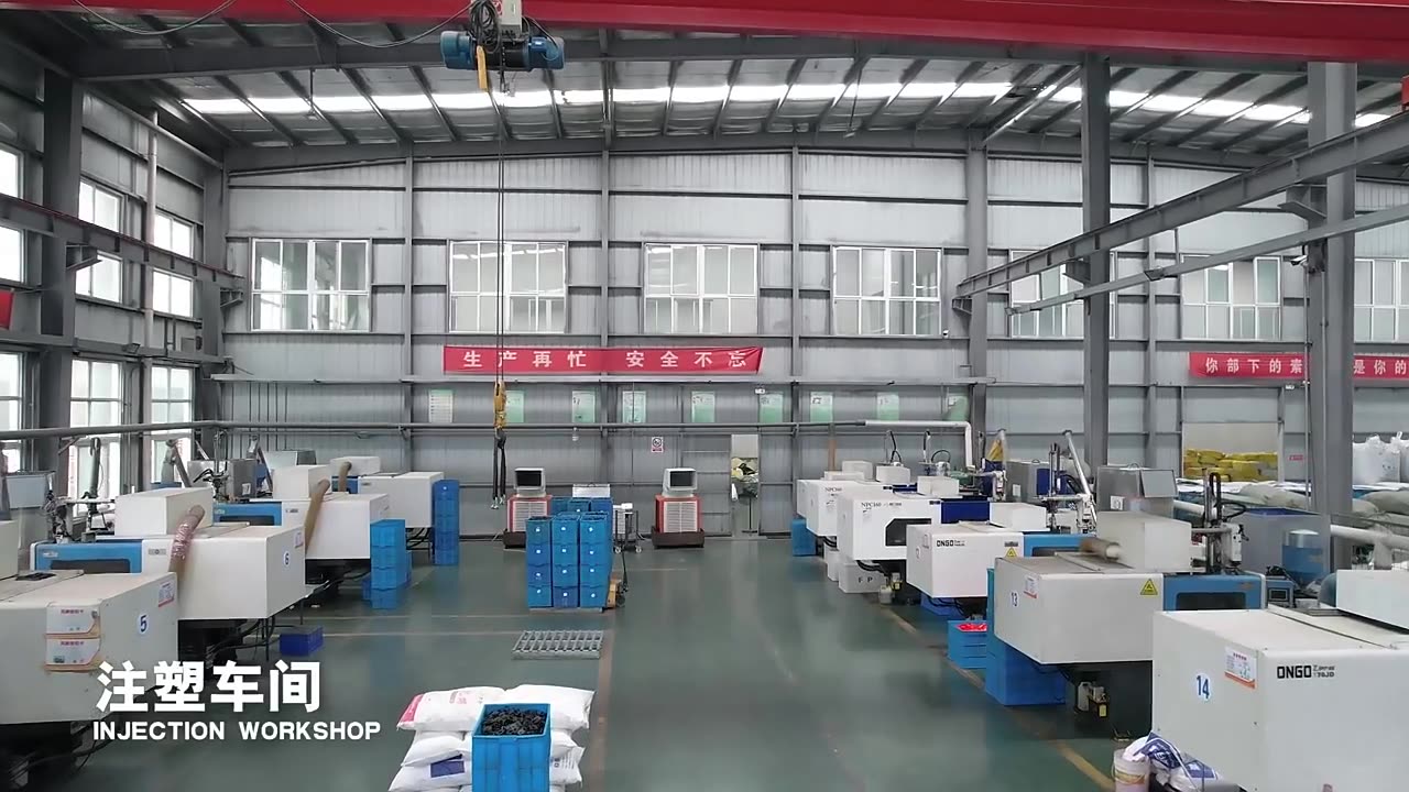 Factory Wholesale Windows Doors Construction PU Foam Polyurethane Spray Foam