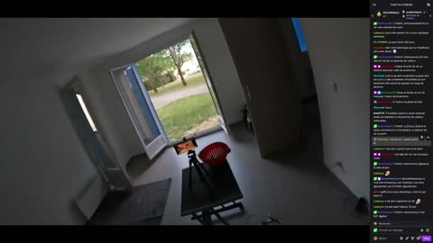 2023-04-28 (7bis.6+13bis) - Petite visite - Twitch Decheterie + publicites (version avec chat)