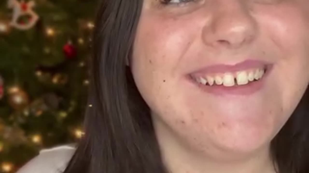 BEAUTIFUL CHRISTMAS SONG DECORATION