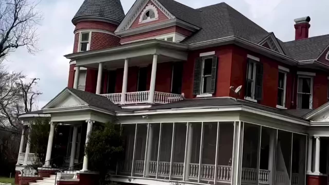 Victorian home tour