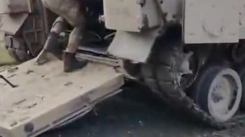 Footage of training by American instructors of Ukrainian soldiers on the BMP M2