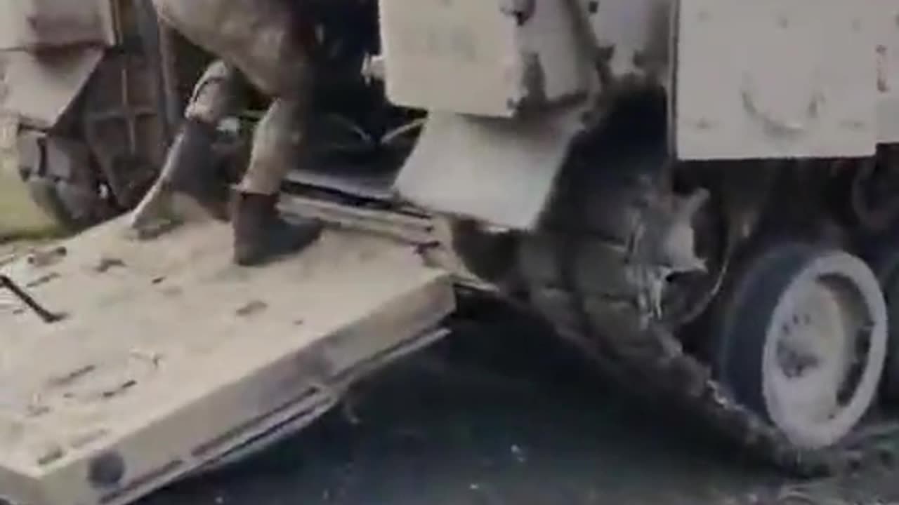 Footage of training by American instructors of Ukrainian soldiers on the BMP M2