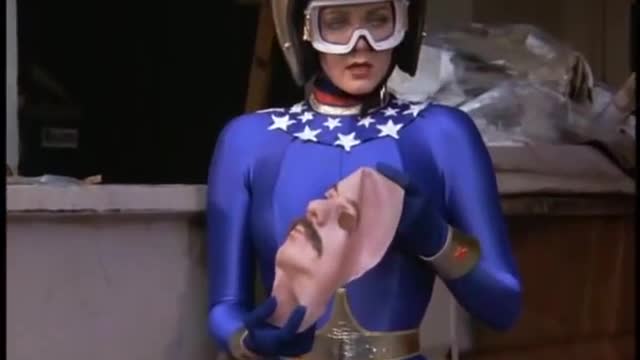 (Linda Carter) Wonder Woman riding a Yamaha IT 175 Enduro part 1