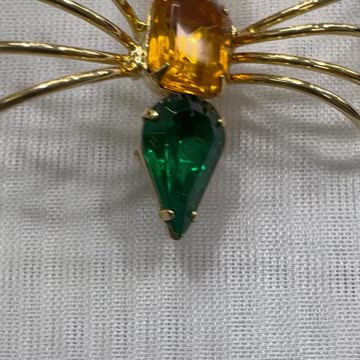 18KGP Spider Brooch (1.75” x 1.25”). Made with Swarovski Crystal. Gift. Party