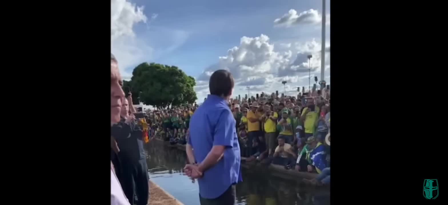 Bolsonaro quebra o silĂȘncio - Discurso completo legendado