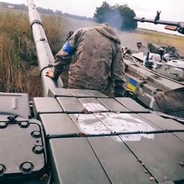 Ukrainians Drive Away with Russian IFV