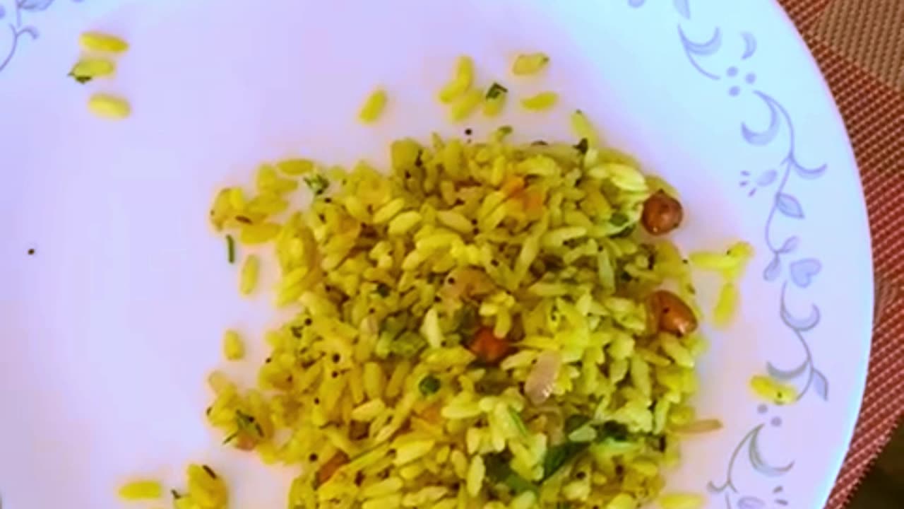 झटपट बनाये मुरमुरे का पोहा | Murmura Poha Recipe| Puffed Rice Poha | Maharastrian Recipe - Sushila