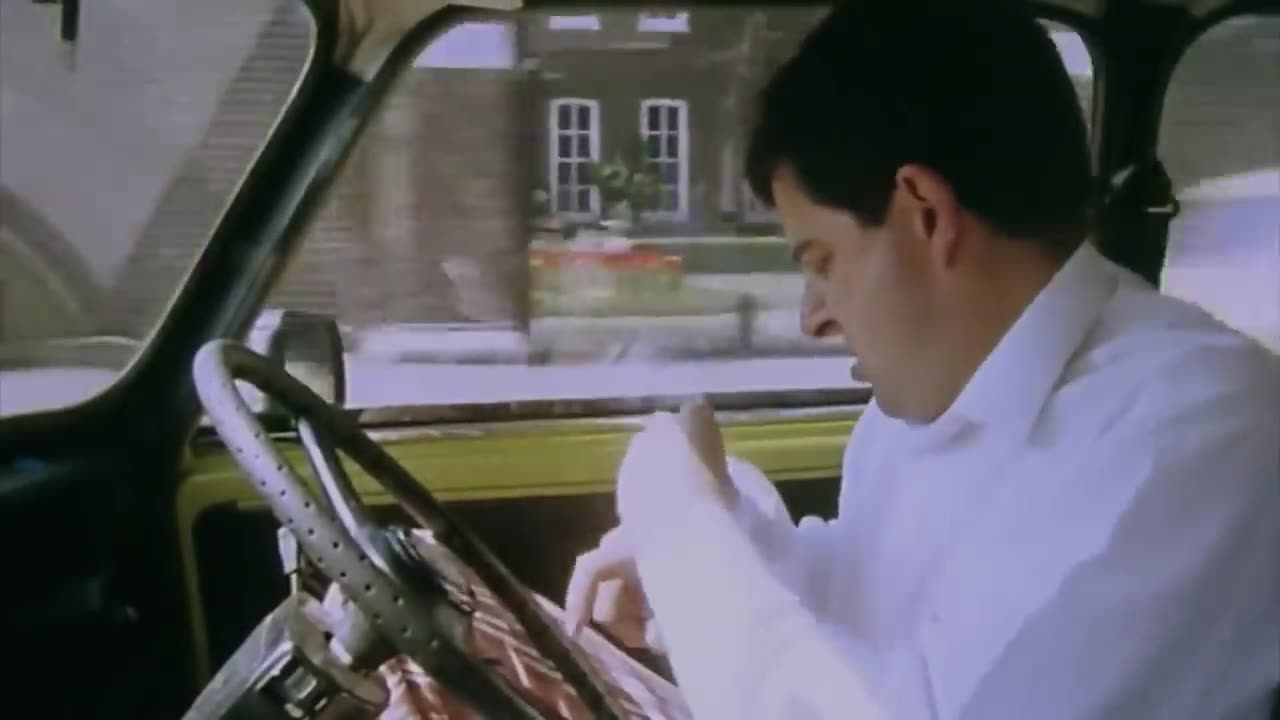 let's Mr Bean drive try not to laugh 😂😂🤣🤣 ENJOY!!!