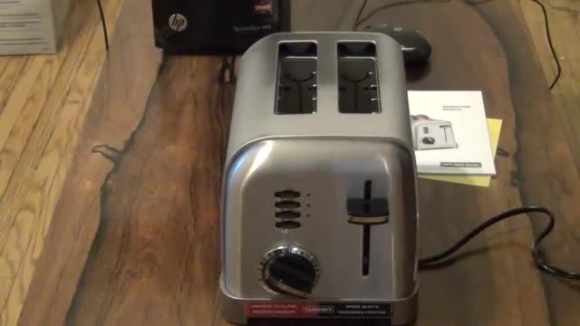 Cuisinart Metal Classic 2-Slice Toaster-Unboxing