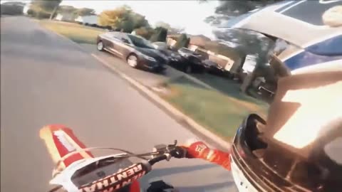 Cops Vs Dirt bikes - Police Chase Getaways - Insane Moments!!