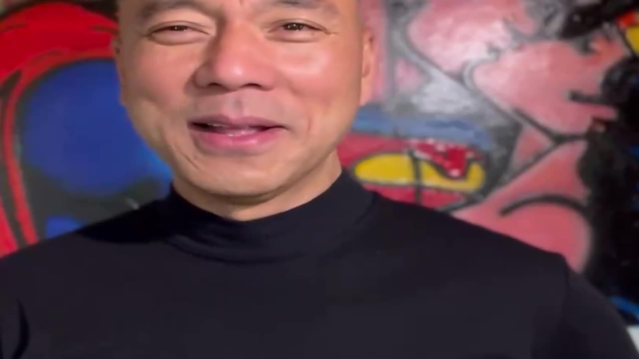 20220827文贵先生GETTR： #世界经济：永远小虾米小鱼被晒在沙滩上，但这回鲸鱼也要拍在沙滩上了。