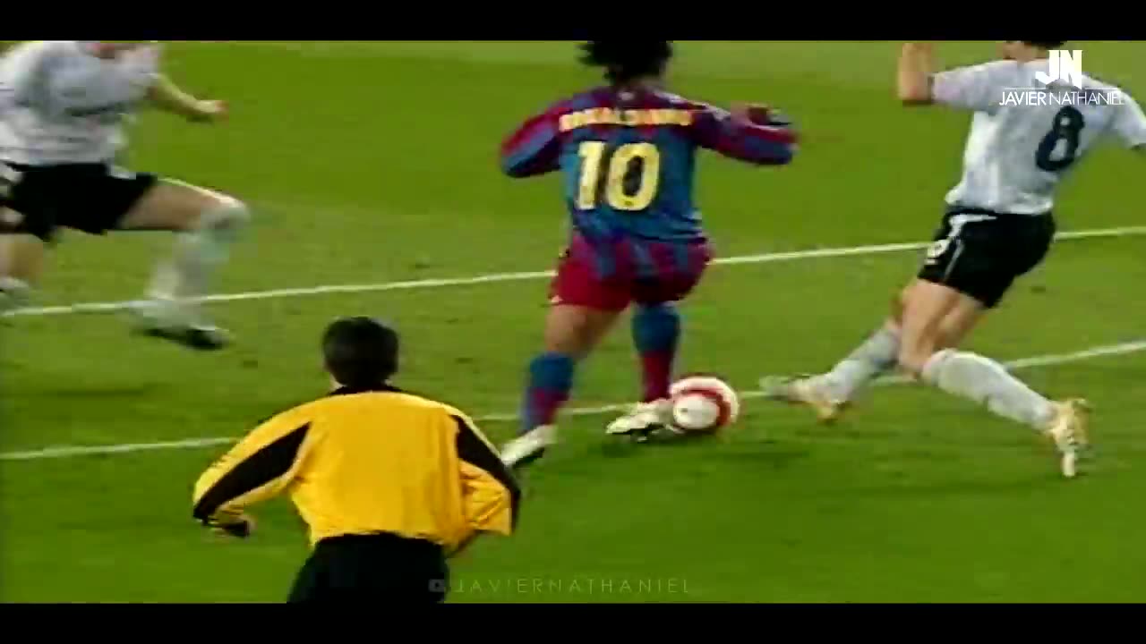 Ronaldinho - Football's Greatest Entertainment