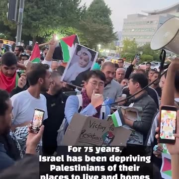 A Korean guy support "Free Palestine" 🇵🇸