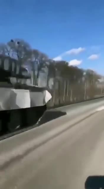 Russian tanks in winter colors