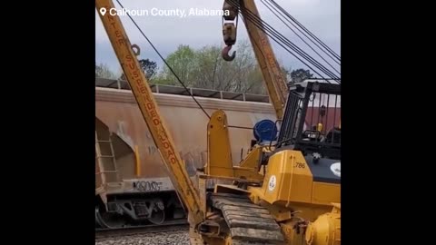 🚨WARNING: Norfolk Southern train derailed Calhoun | Alabama