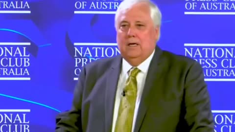 Flashback to the Moment Clive Palmer Disgraced Himself in Front of the National Press Club