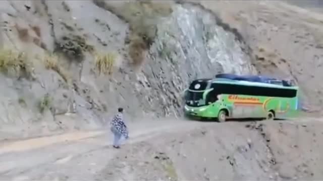 Will the car fall?