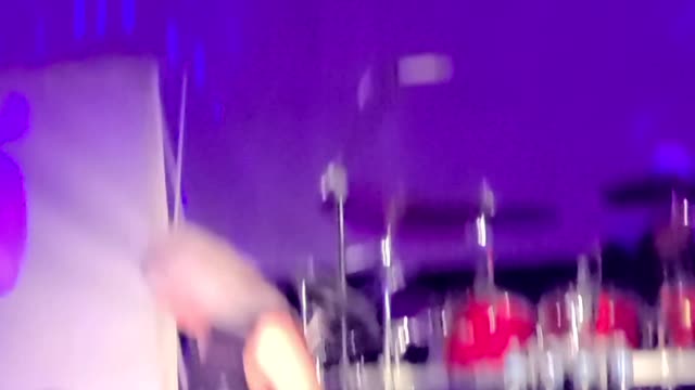 Warrant "Machine Gun/Bass Solo/Drum Solo"