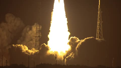 Capturing History: The Artemis Moon Rocket Launch in Slow Motion