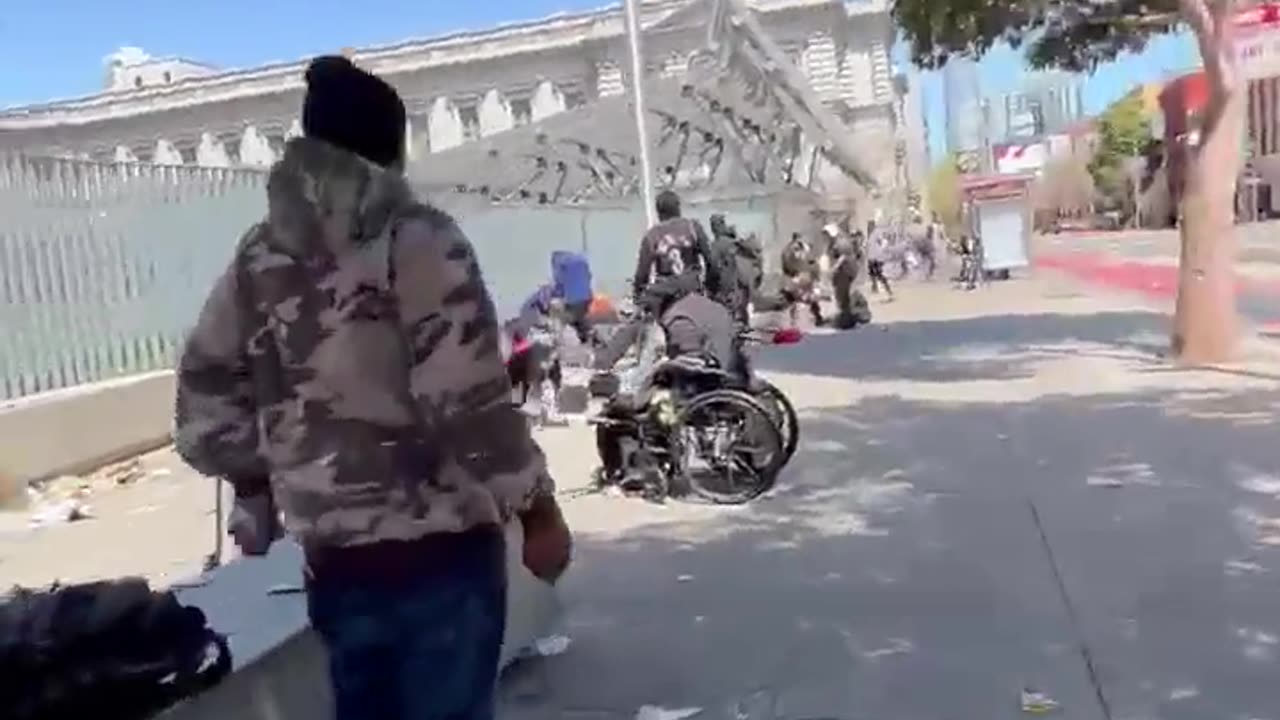 San Francisco full of zombies huffing fentanyl